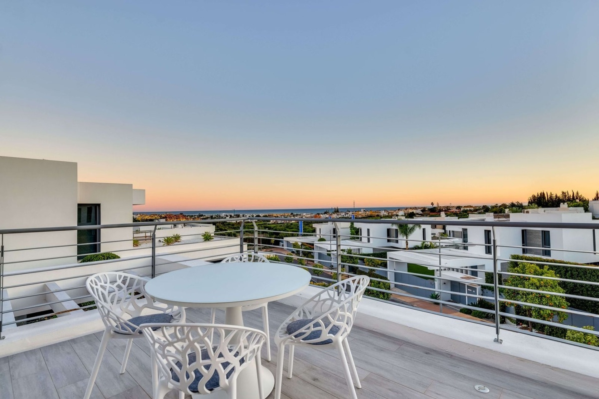 Resale - Villa - Estepona - Cancelada