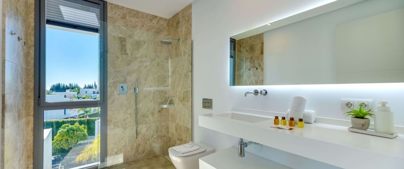 Resale - Villa - Estepona - Cancelada