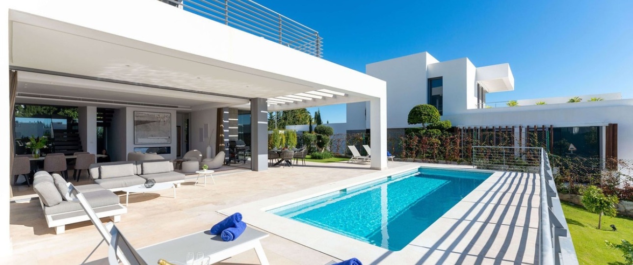 Resale - Villa - Estepona - Cancelada