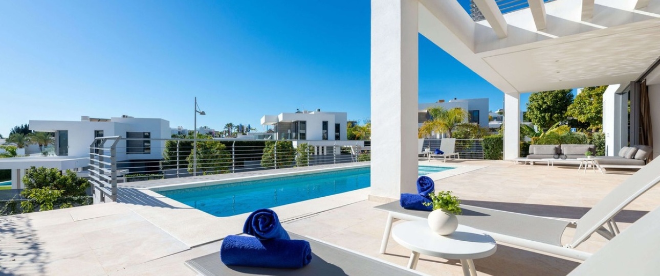 Resale - Villa - Estepona - Cancelada
