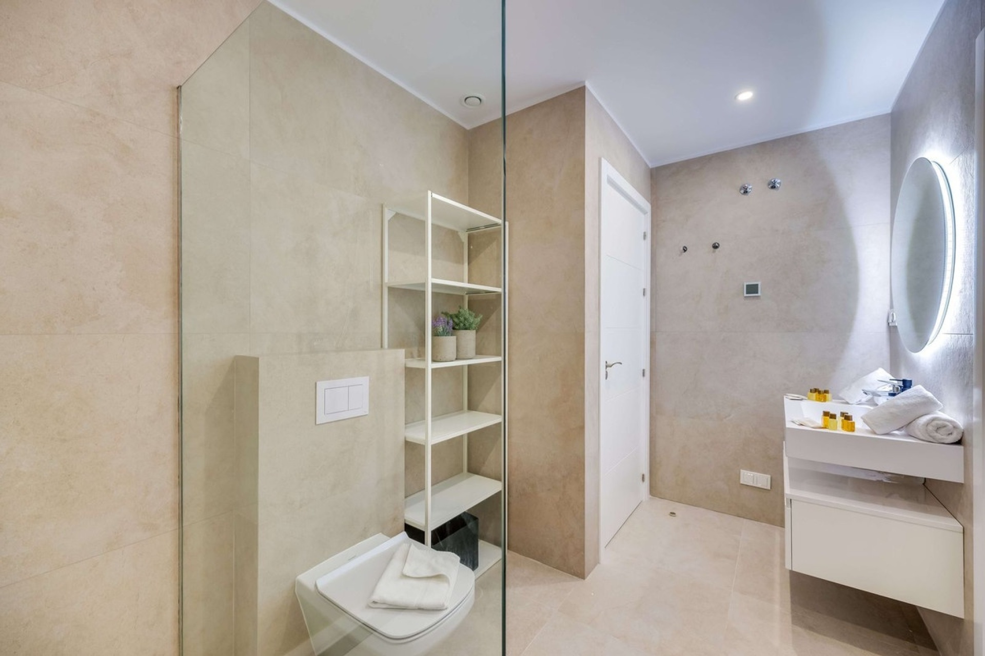 Resale - Villa - Estepona - Cancelada
