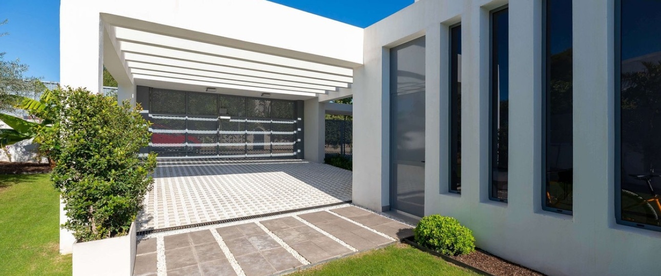 Resale - Villa - Estepona - Cancelada