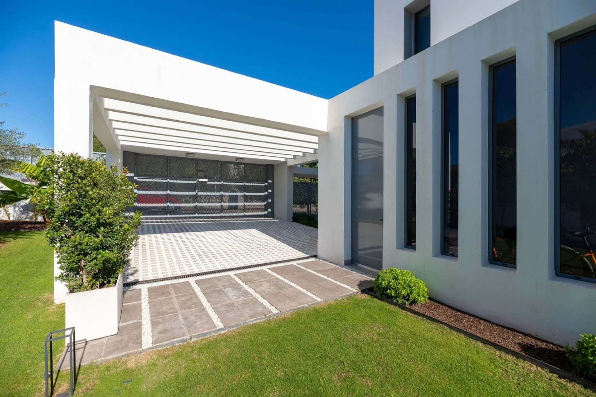 Resale - Villa - Estepona - Cancelada