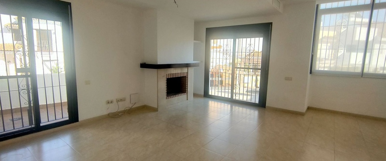Resale - Villa - Estepona - Cancelada
