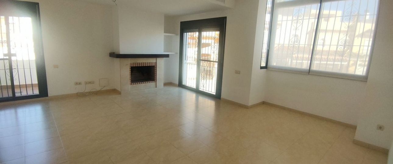 Resale - Villa - Estepona - Cancelada