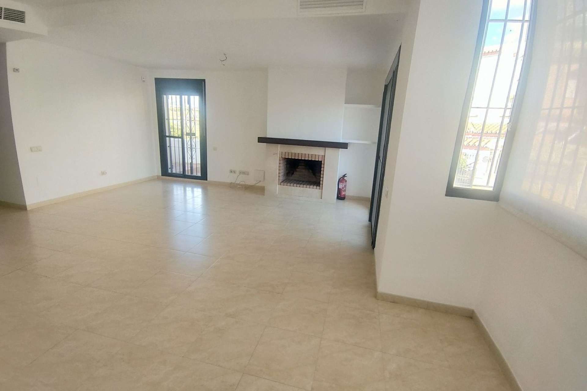 Resale - Villa - Estepona - Cancelada