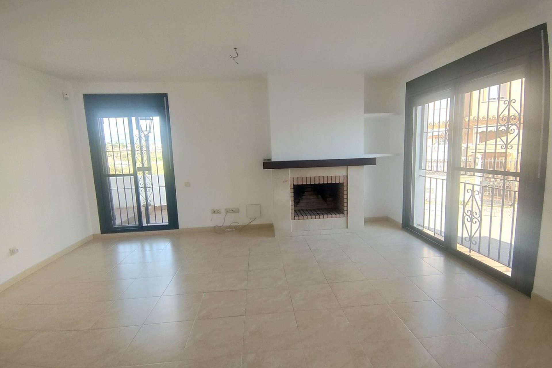 Resale - Villa - Estepona - Cancelada