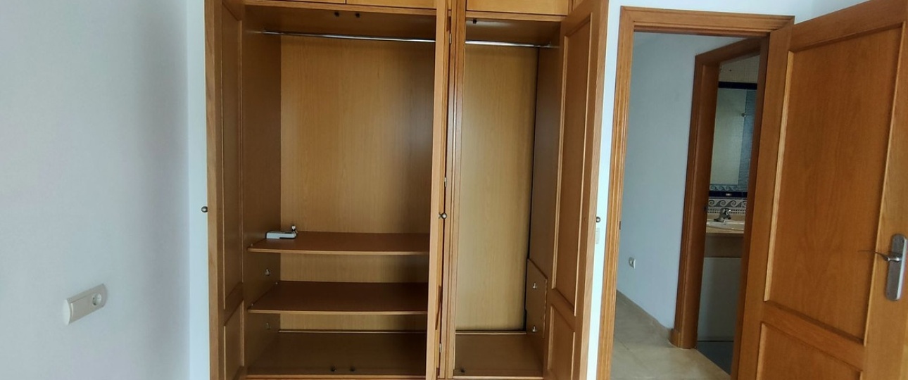 Resale - Villa - Estepona - Cancelada