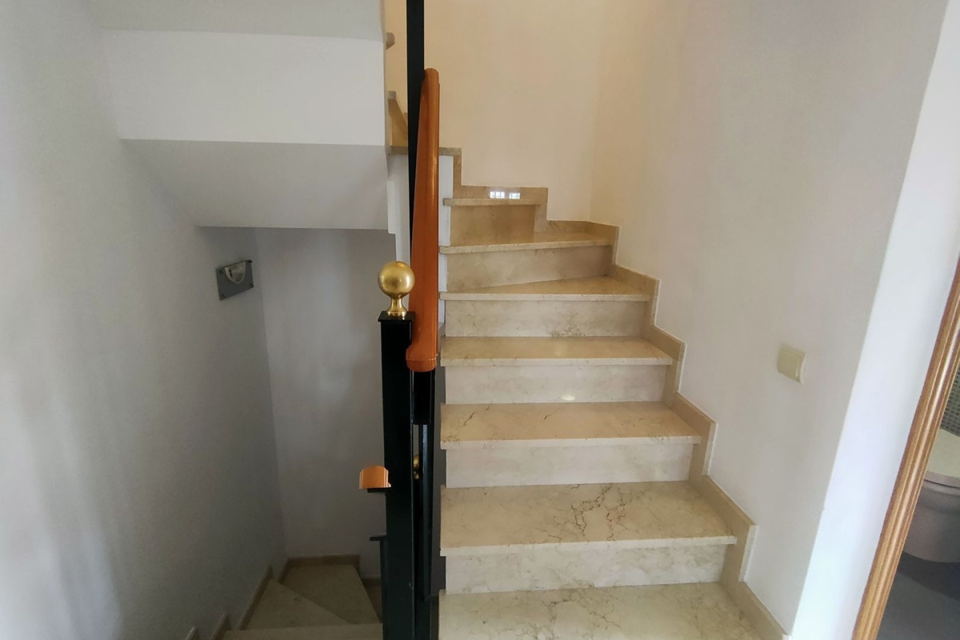 Resale - Villa - Estepona - Cancelada