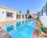 Resale - Villa - Estepona - Costalita