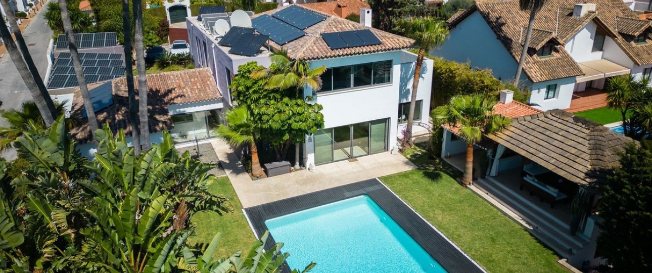 Resale - Villa - Estepona - Costalita