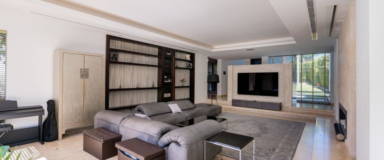 Resale - Villa - Estepona - Costalita