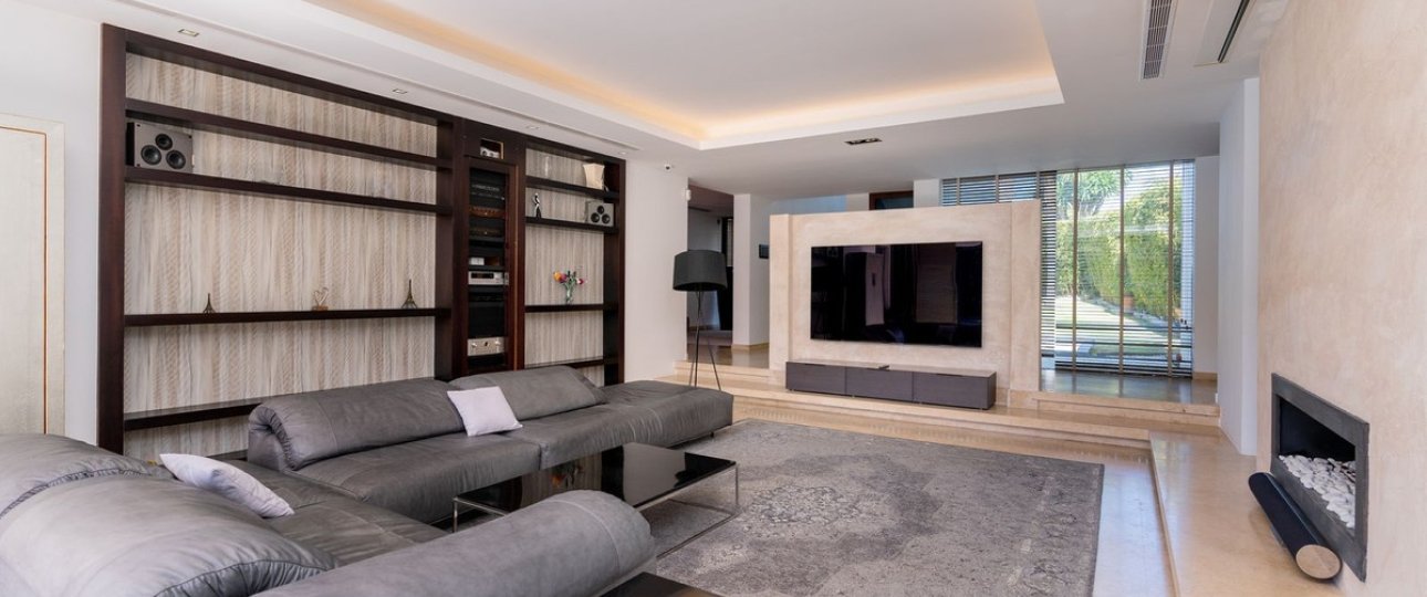 Resale - Villa - Estepona - Costalita