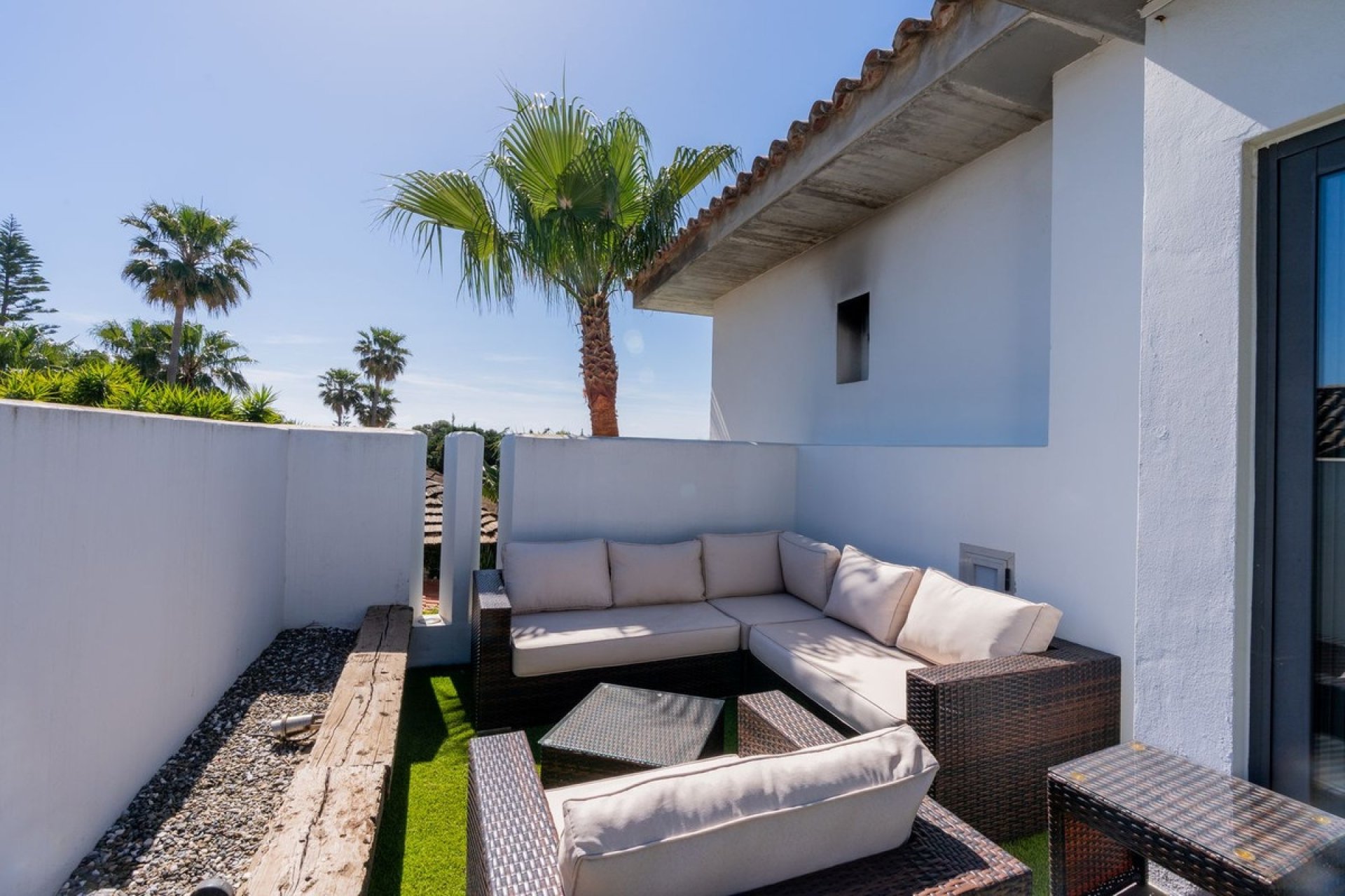 Resale - Villa - Estepona - Costalita