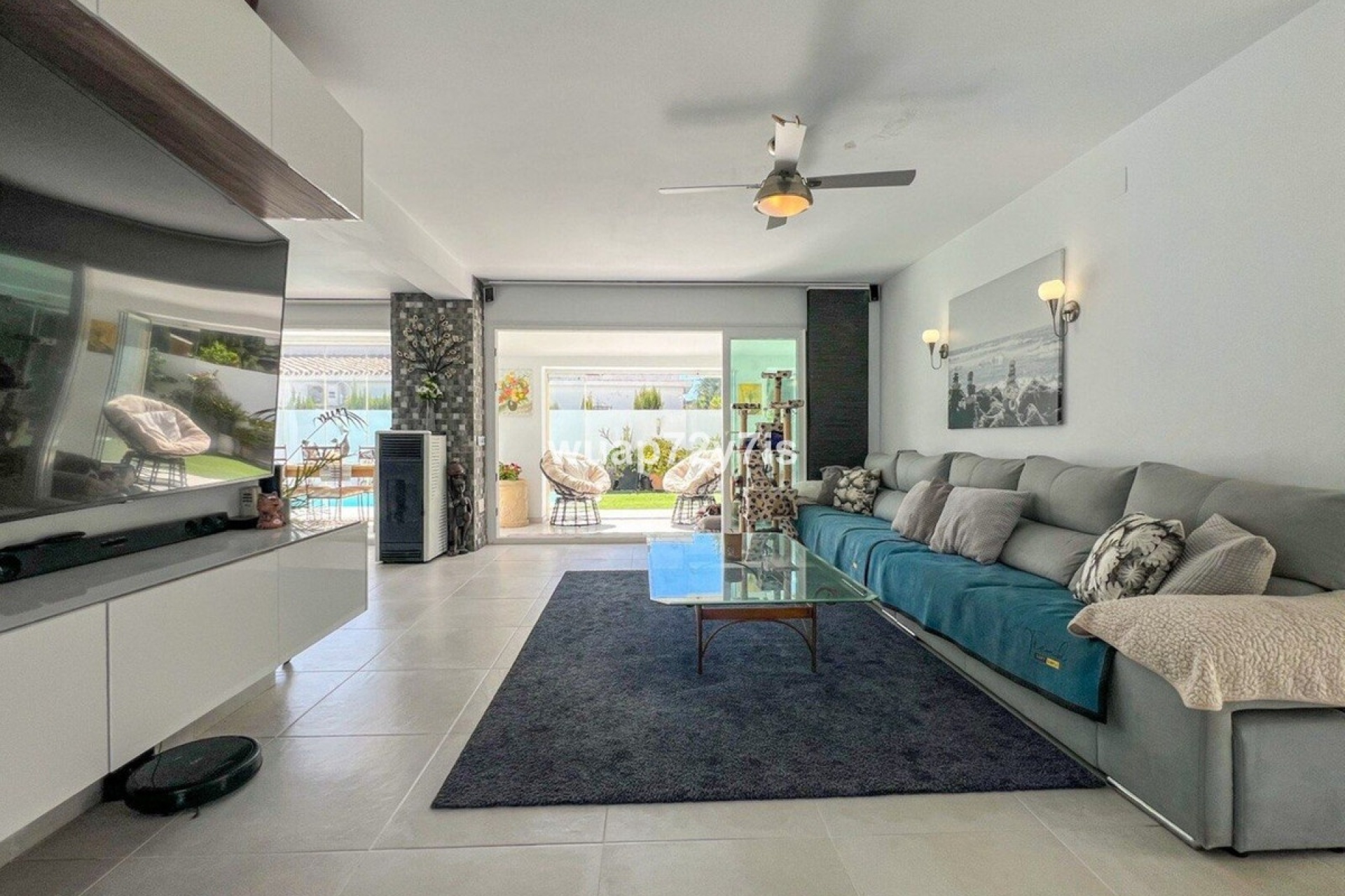 Resale - Villa - Estepona - Costalita