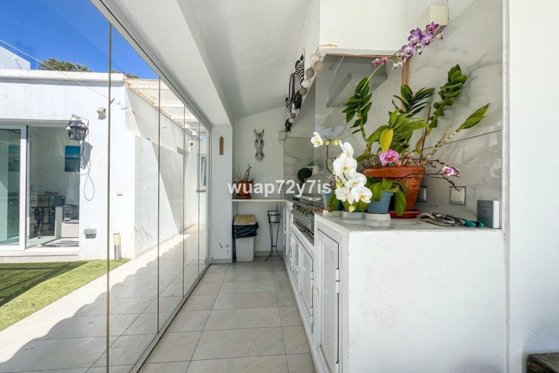 Resale - Villa - Estepona - Costalita