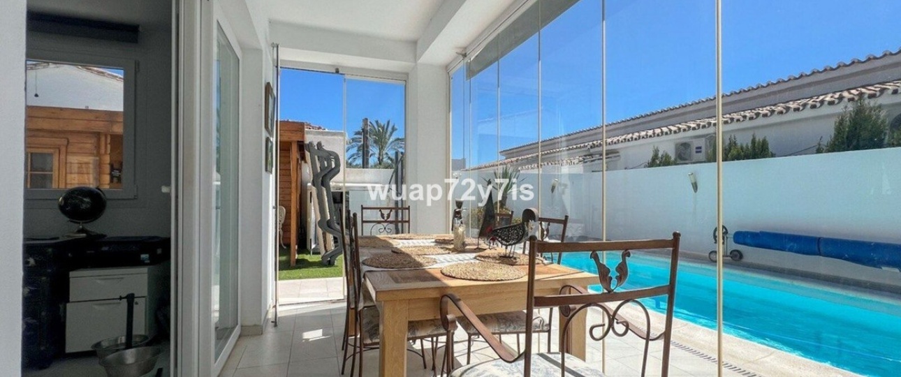 Resale - Villa - Estepona - Costalita