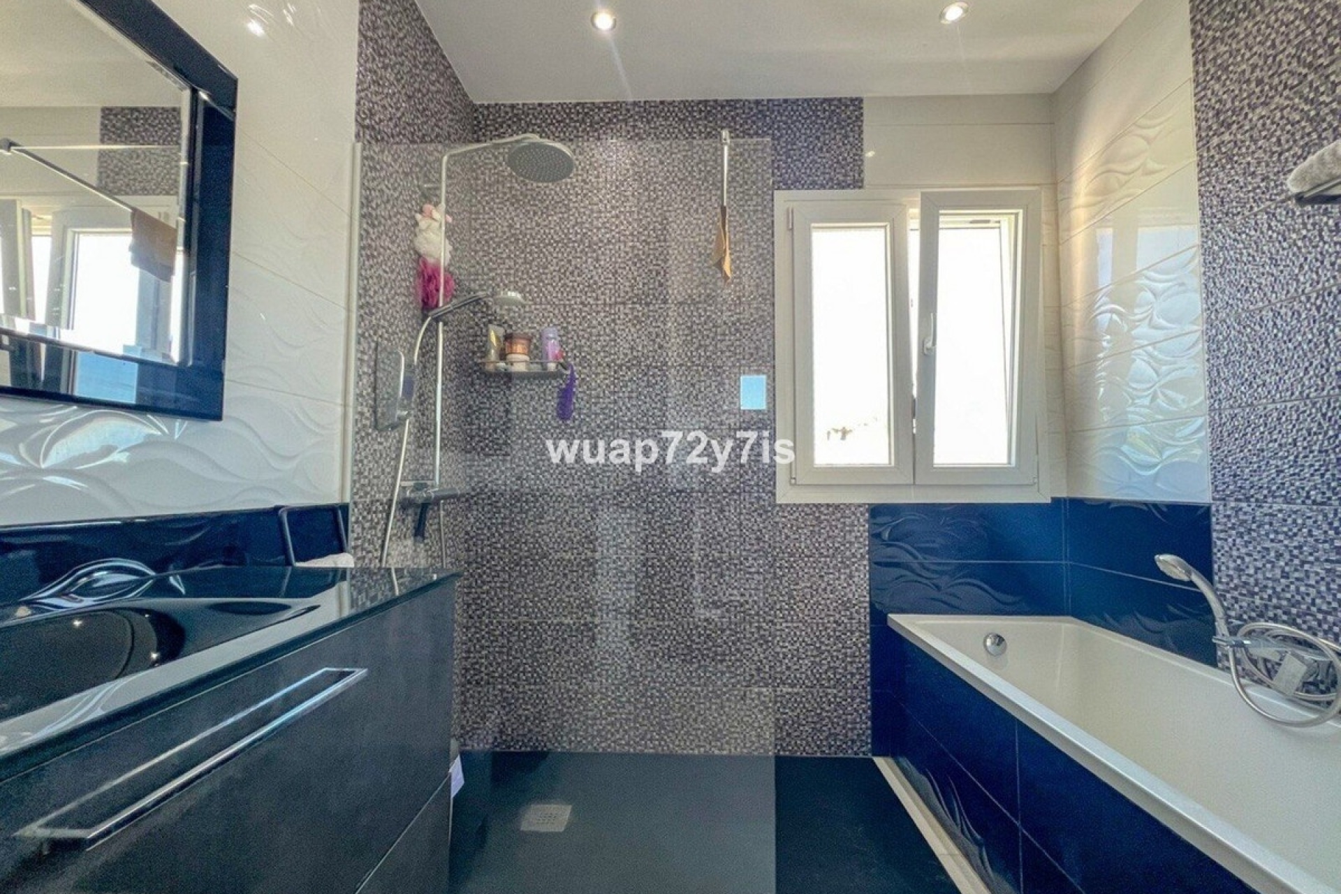 Resale - Villa - Estepona - Costalita