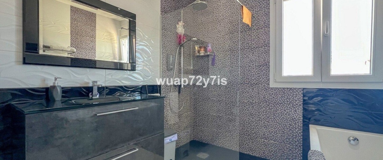 Resale - Villa - Estepona - Costalita