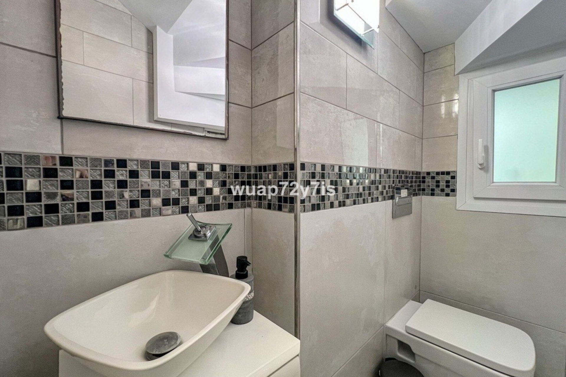 Resale - Villa - Estepona - Costalita