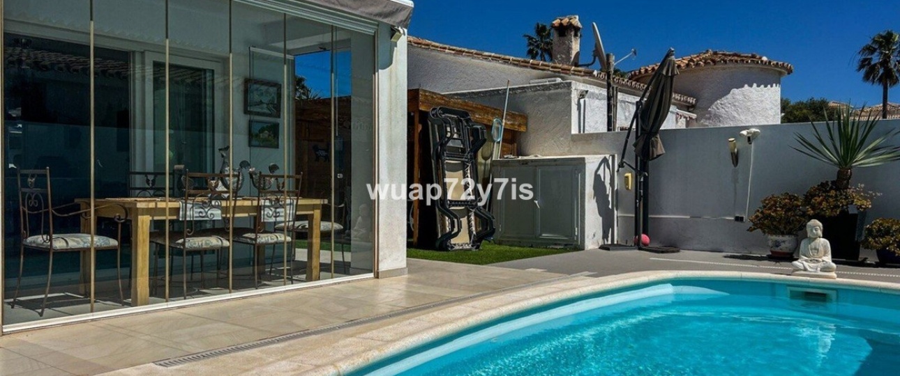 Resale - Villa - Estepona - Costalita