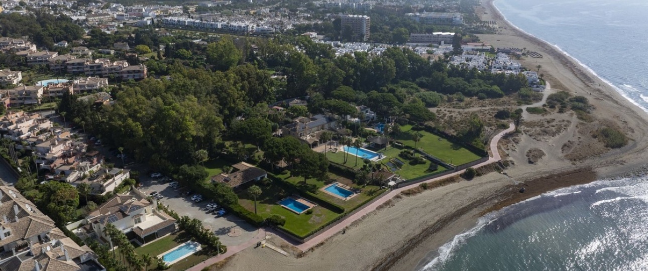 Resale - Villa - Estepona - Costalita