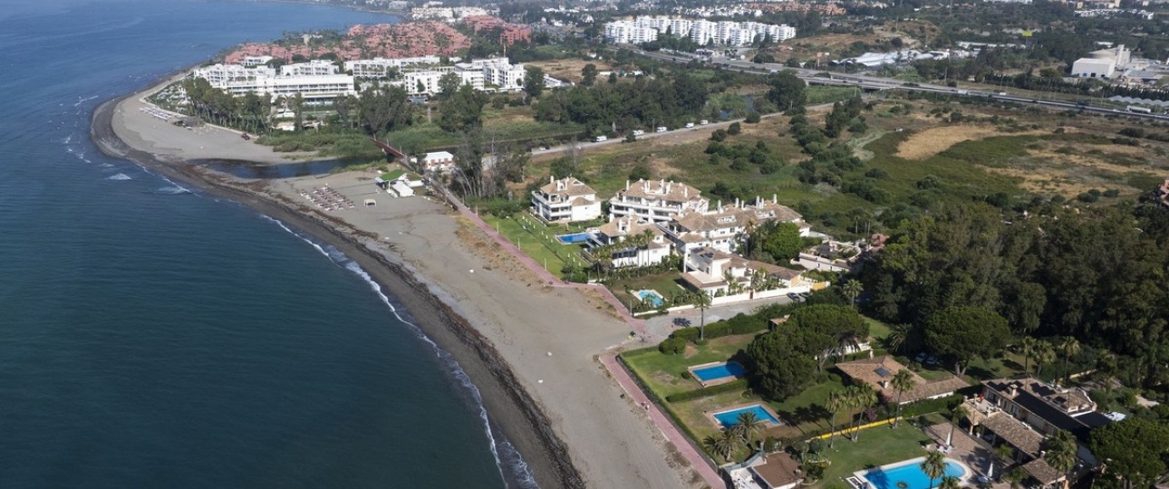 Resale - Villa - Estepona - Costalita