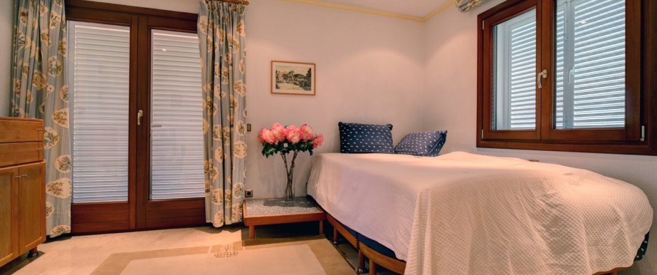 Resale - Villa - Estepona - Costalita
