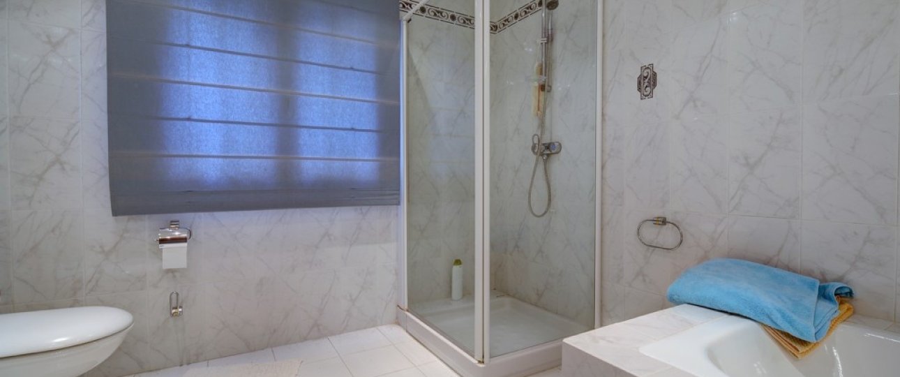 Resale - Villa - Estepona - Costalita