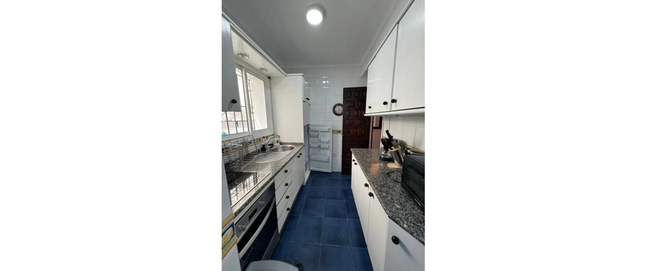 Resale - Villa - Estepona - Costalita