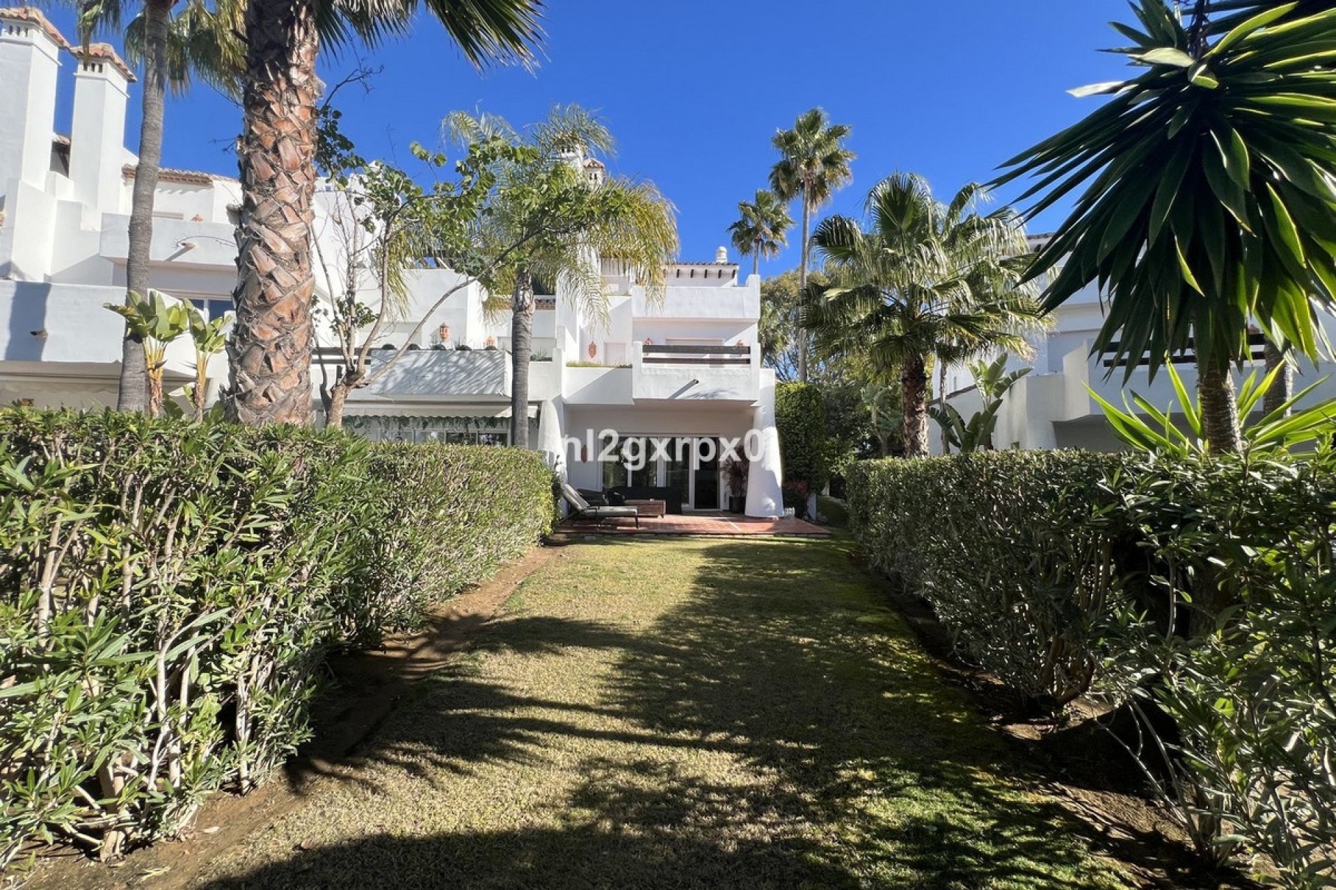 Resale - Villa - Estepona - Costalita