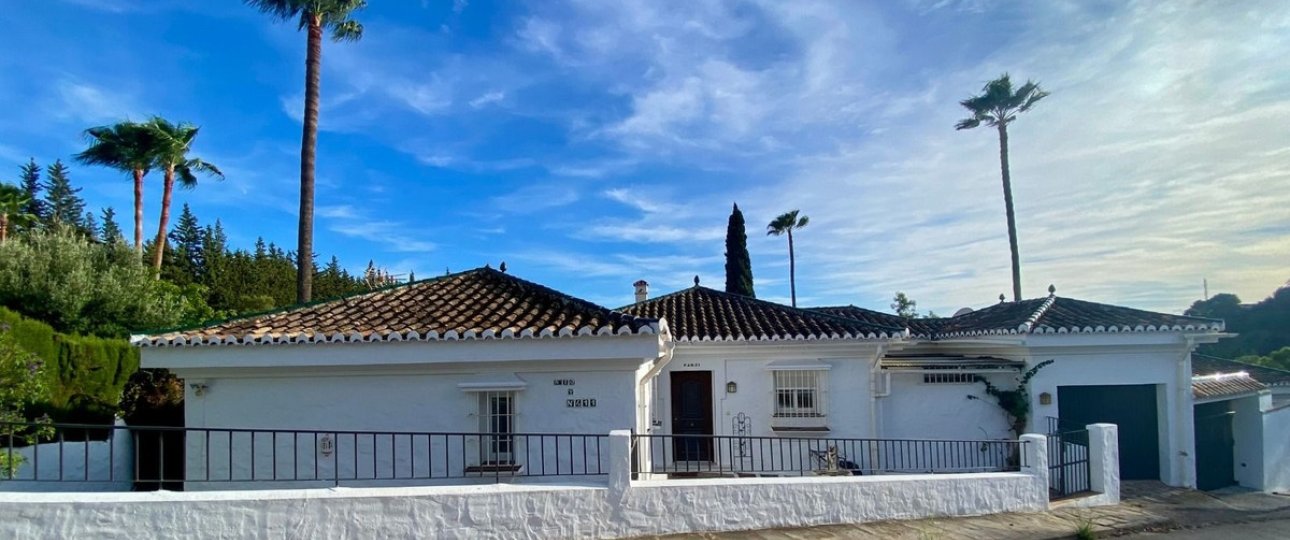 Resale - Villa - Estepona - El Padron