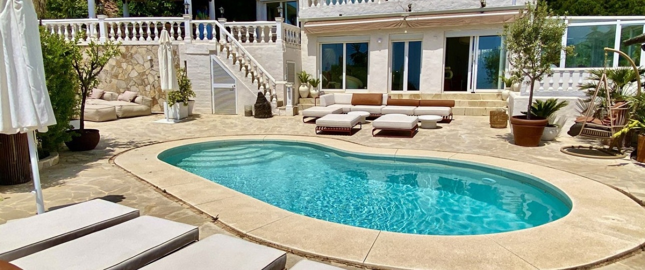 Resale - Villa - Estepona - El Padron