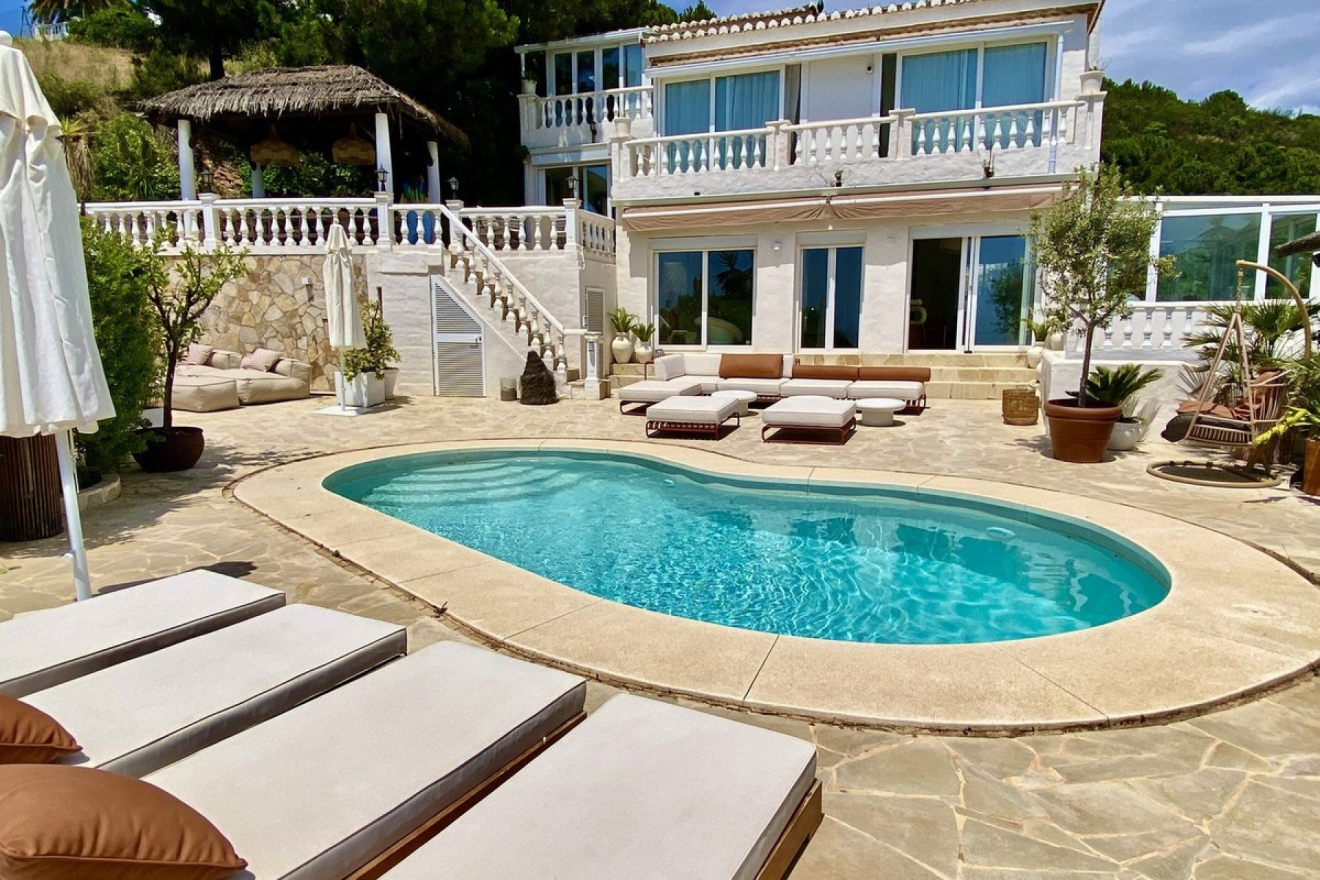 Resale - Villa - Estepona - El Padron