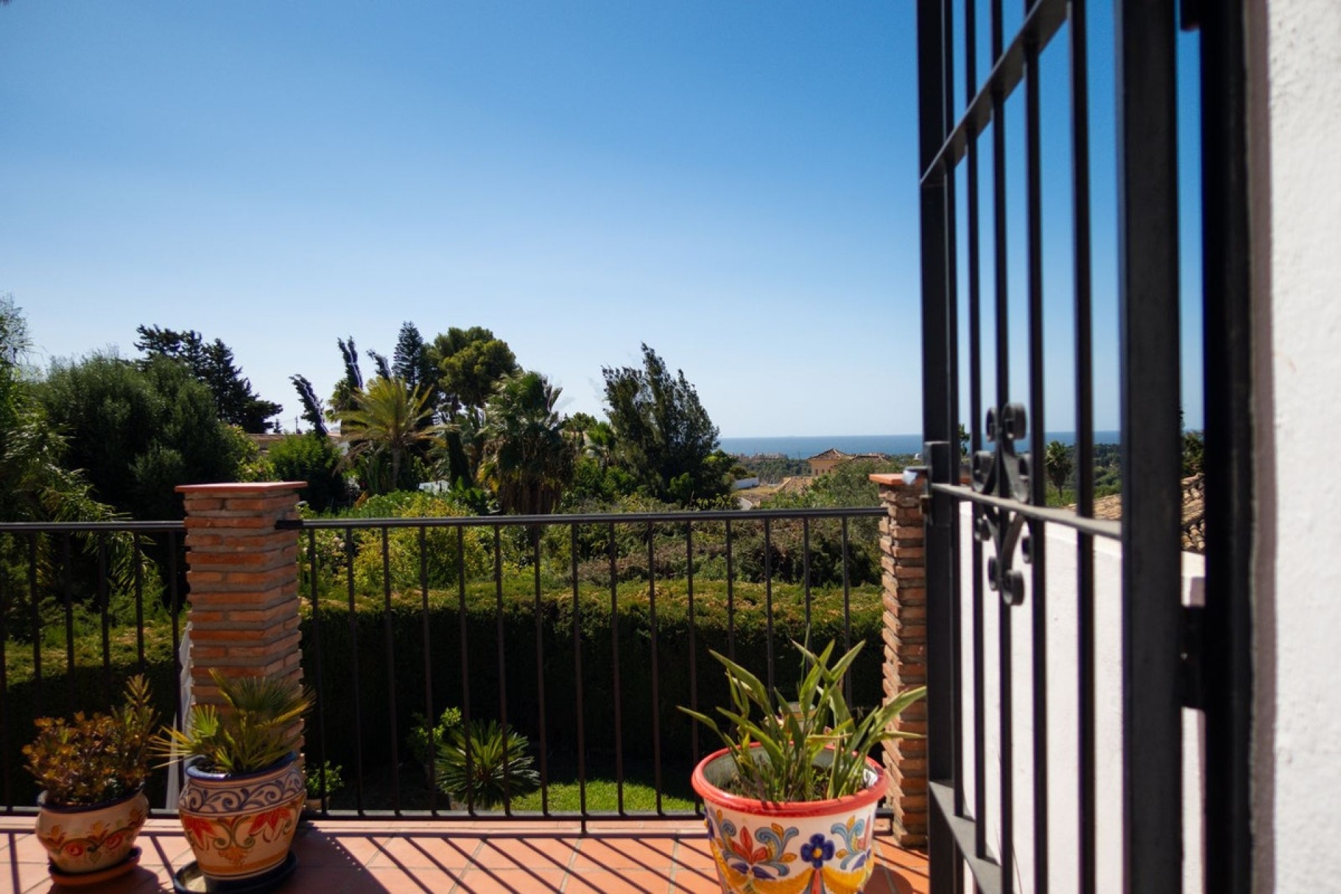 Resale - Villa - Estepona - El Padron