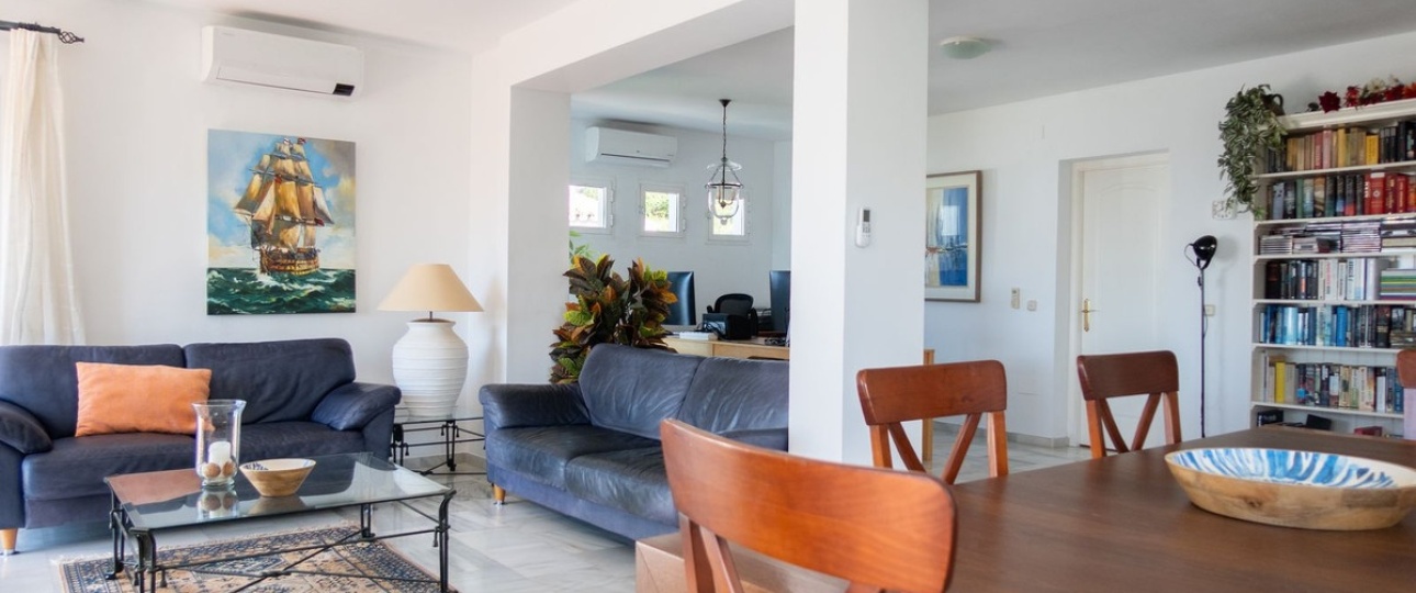 Resale - Villa - Estepona - El Padron