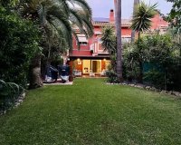 Resale - Villa - Estepona - Estepona Centro