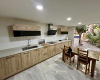 Resale - Villa - Estepona - Estepona Centro