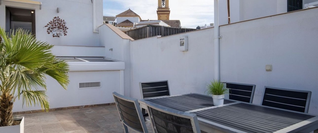 Resale - Villa - Estepona - Estepona Centro