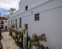 Resale - Villa - Estepona - Estepona Centro