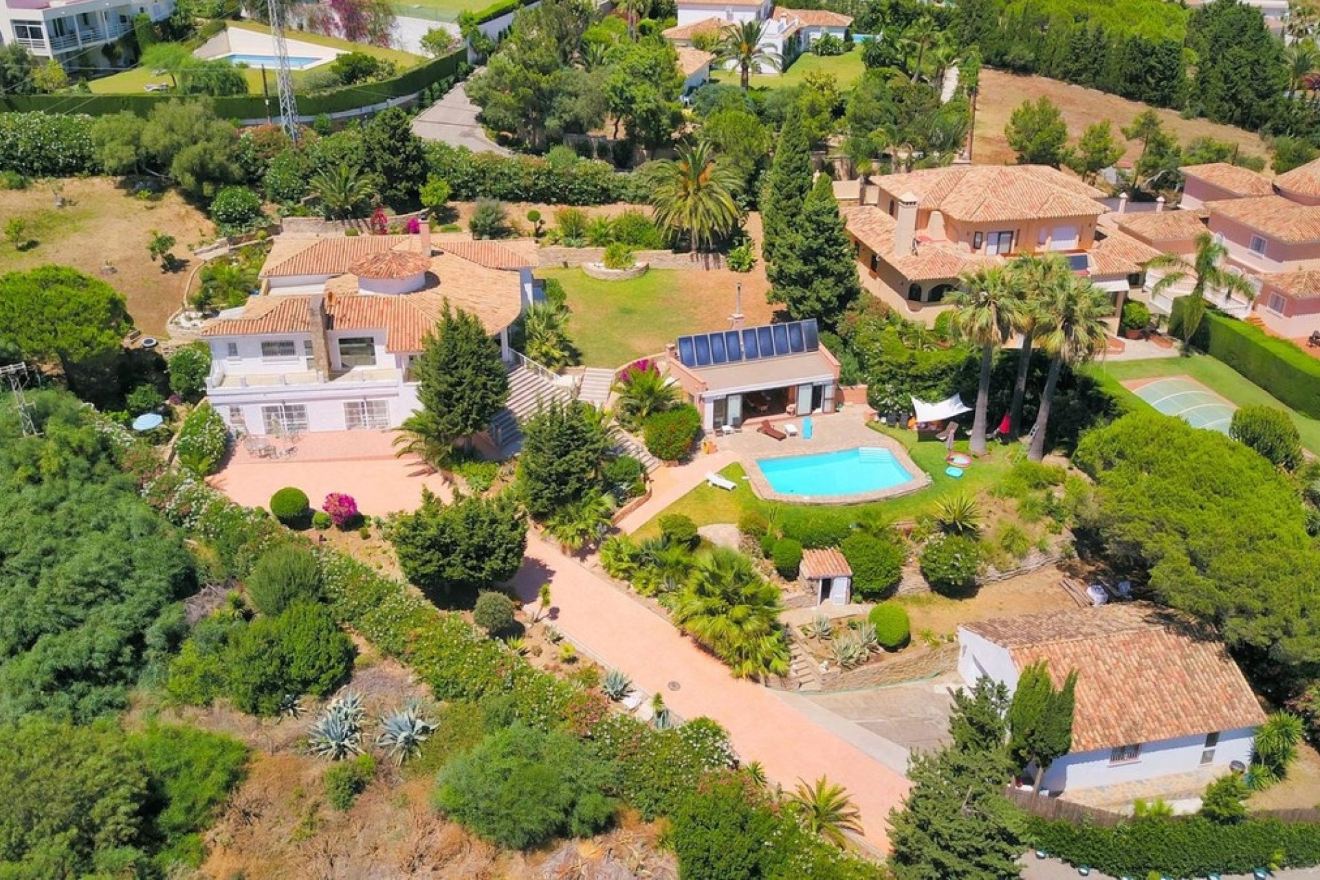 Resale - Villa - Estepona - Estepona Centro
