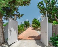 Resale - Villa - Estepona - Estepona Centro