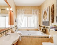 Resale - Villa - Estepona - Estepona Centro