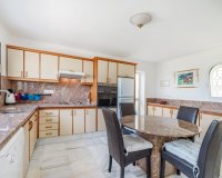 Resale - Villa - Estepona - Estepona Centro