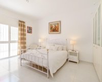 Resale - Villa - Estepona - Estepona Centro