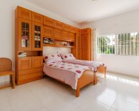 Resale - Villa - Estepona - Estepona Centro