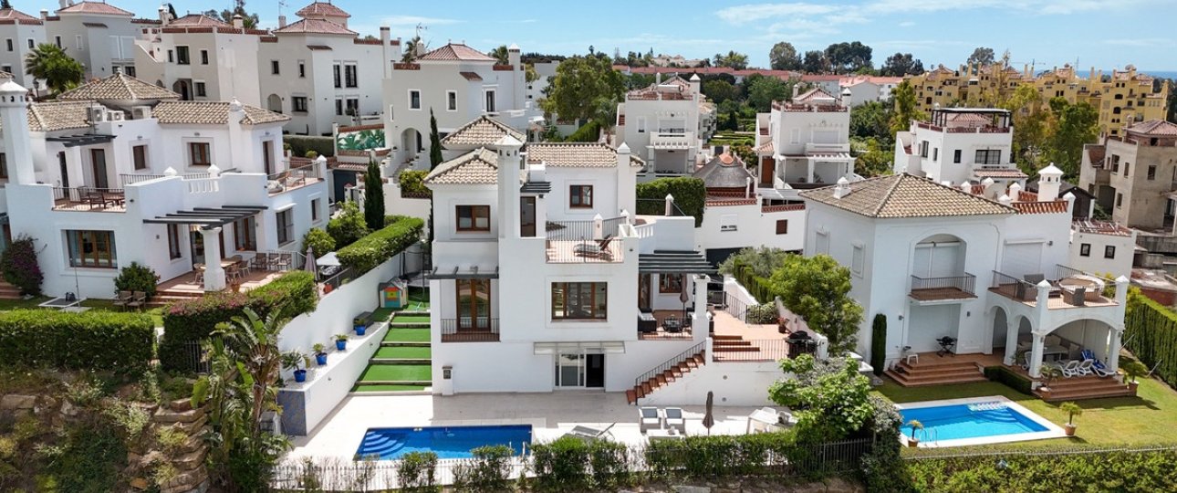 Resale - Villa - Estepona - Estepona Centro