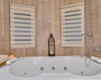 Resale - Villa - Estepona - Estepona Centro