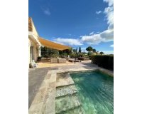 Resale - Villa - Estepona - Estepona Centro
