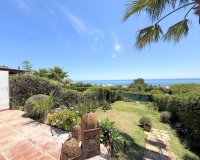 Resale - Villa - Estepona - Estepona Centro